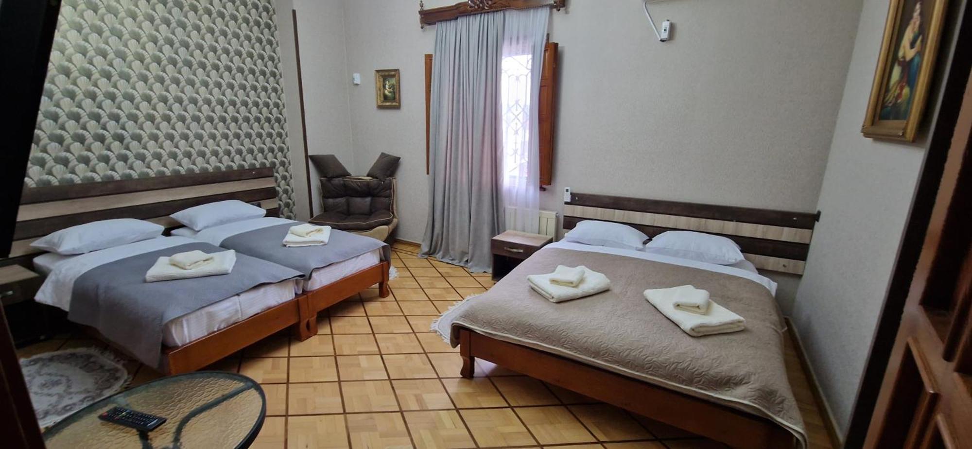 Hotel Villa Кутаиси Экстерьер фото