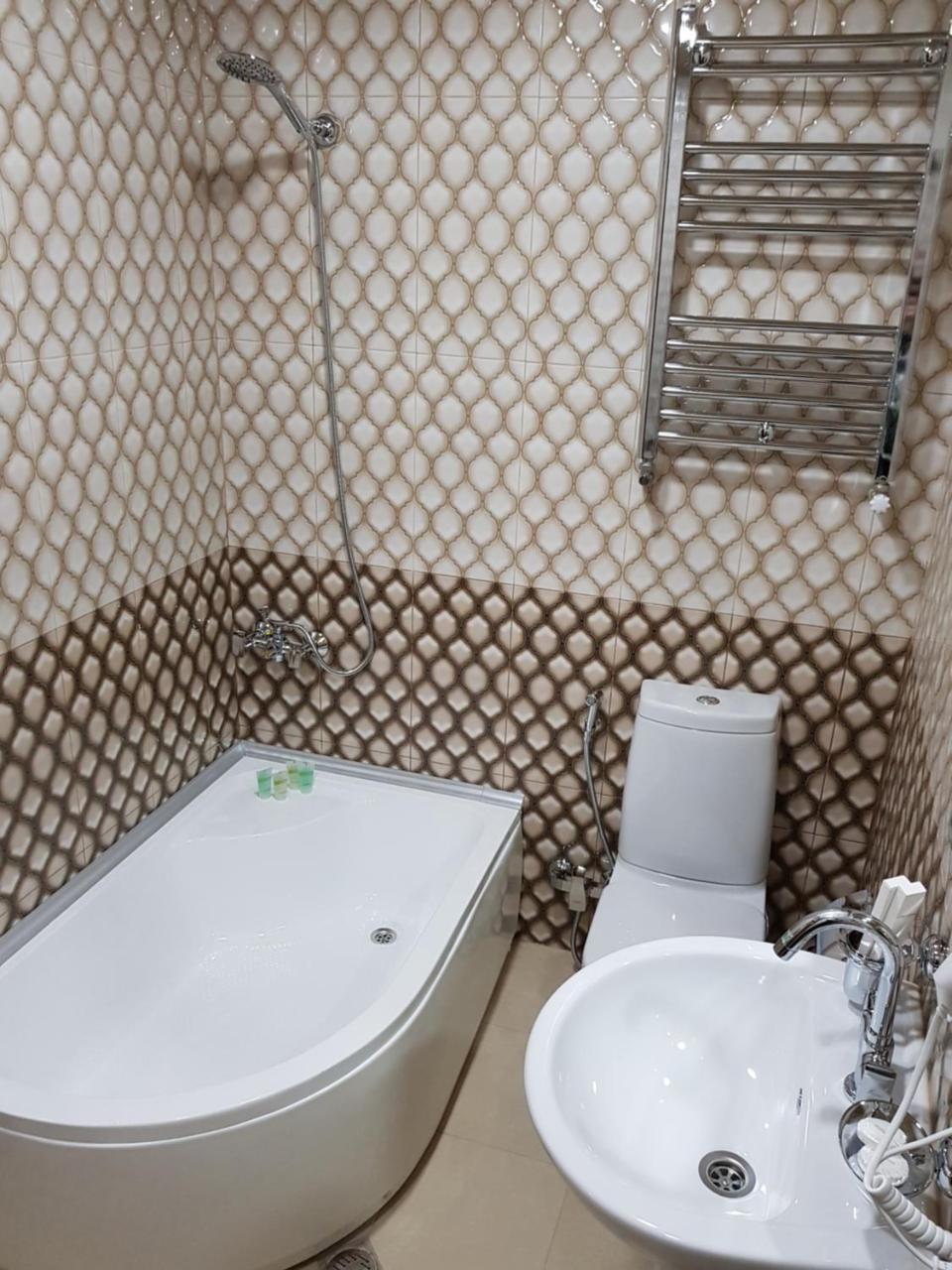 Hotel Villa Кутаиси Экстерьер фото